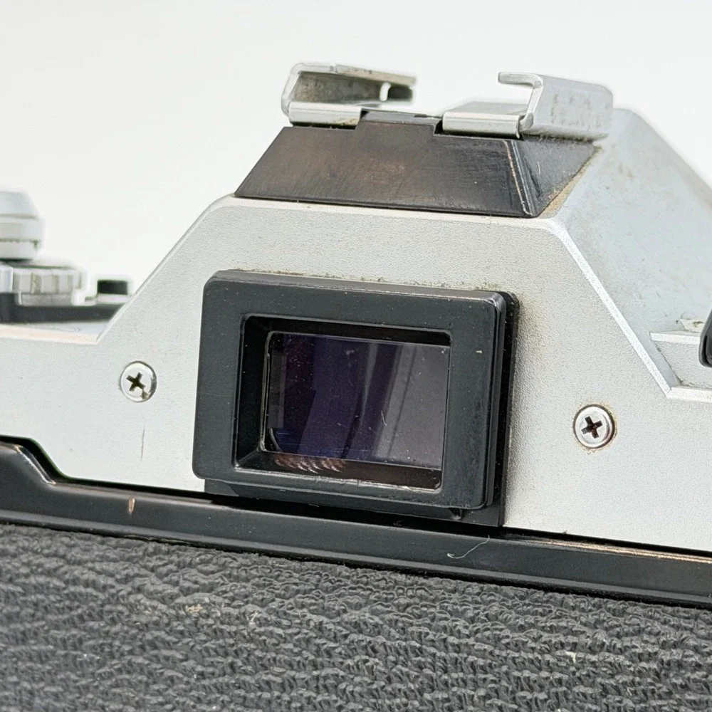 Canon AV-1 35mm SLR Film Camera Body Silver Black Japan 659723 TESTED